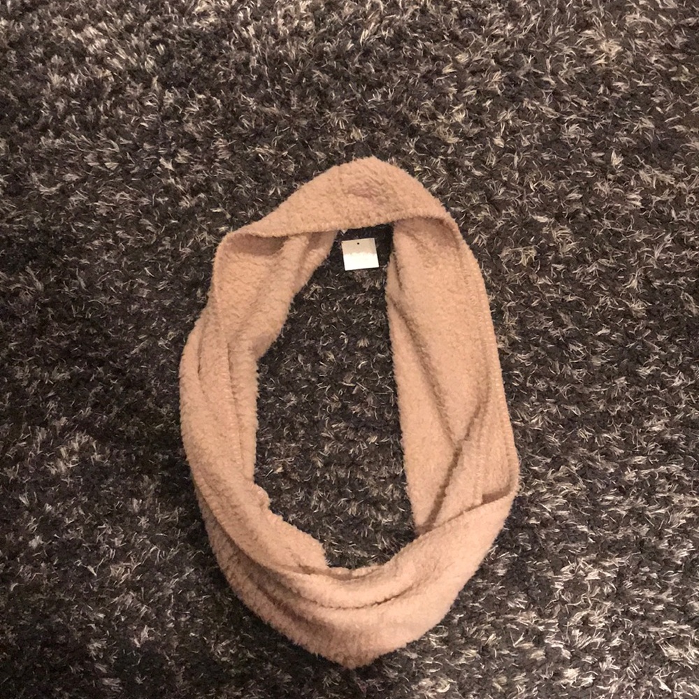 NWT Infinity scarf